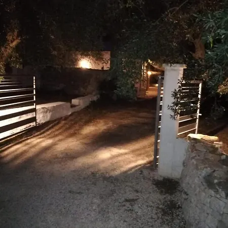 Casa Eduardo 1 *